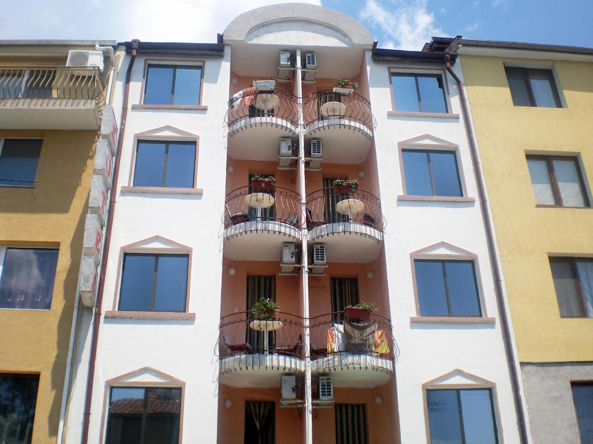 Private Rooms Trakiets Pomorie Exterior foto